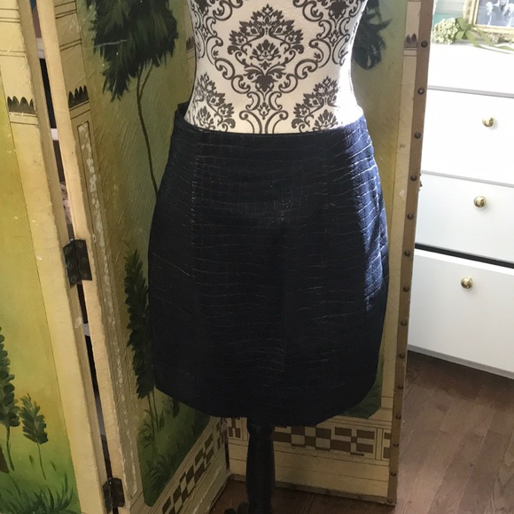 Faux leather alligator print/texture skirt - Picture 5 of 5